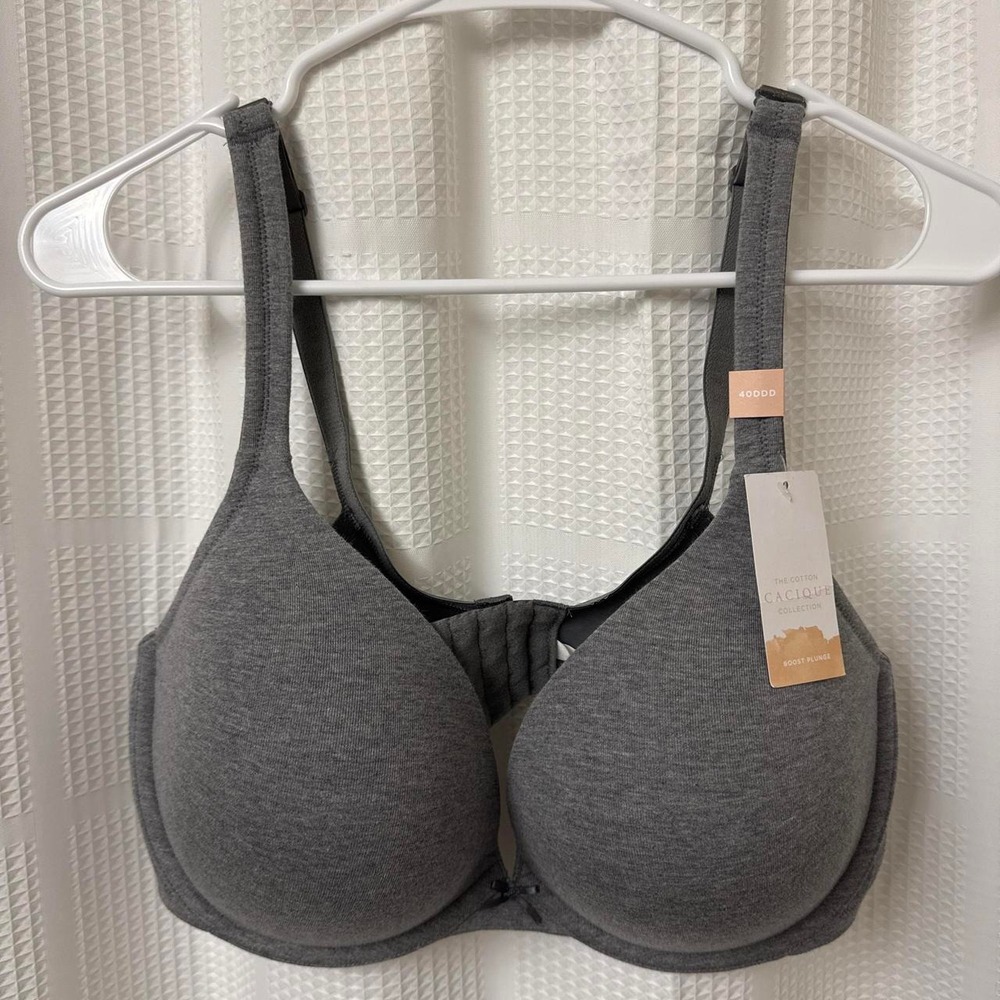 Brand new Cacique Cotton Boost Plunge Bra size 40DDD